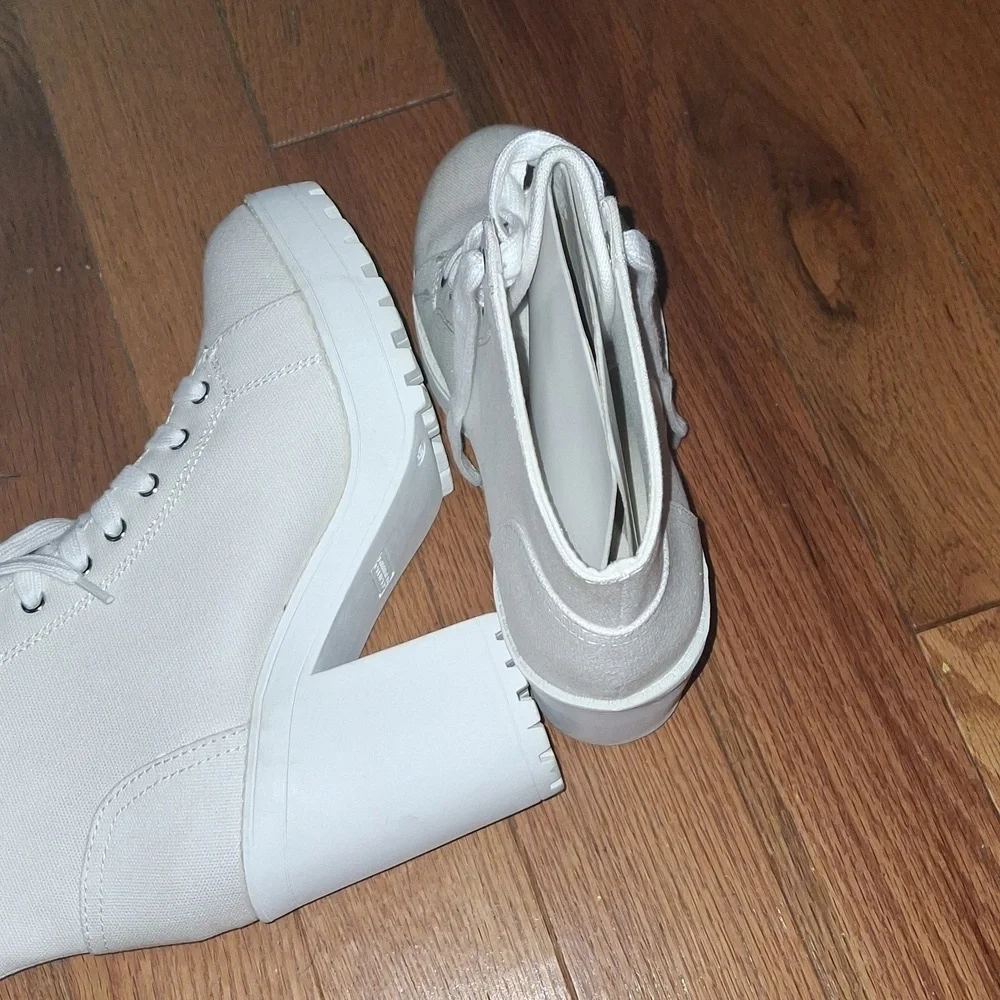 H&M White Women's High-Top Sneakers - Picture 6 of 9
